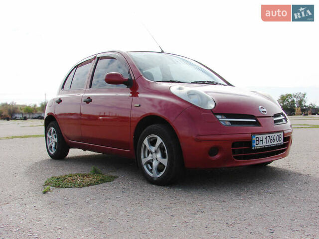 Красный Ниссан Микра, объемом двигателя 1.24 л и пробегом 170 тыс. км за 4800 $, фото 3 на Automoto.ua