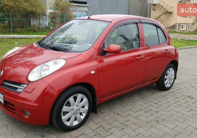 Красный Ниссан Микра, объемом двигателя 1.4 л и пробегом 206 тыс. км за 5400 $, фото 3 на Automoto.ua