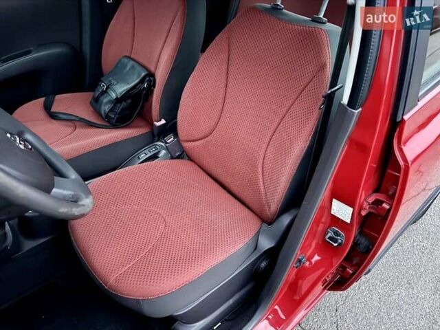 Червоний Ніссан Мікра, об'ємом двигуна 1.2 л та пробігом 98 тис. км за 6300 $, фото 10 на Automoto.ua