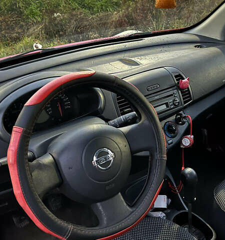 Красный Ниссан Микра, объемом двигателя 1.24 л и пробегом 270 тыс. км за 3200 $, фото 6 на Automoto.ua