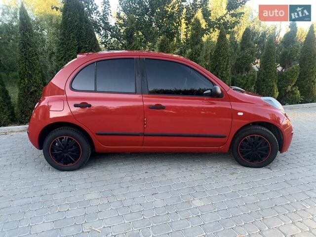 Красный Ниссан Микра, объемом двигателя 1.24 л и пробегом 121 тыс. км за 5700 $, фото 2 на Automoto.ua