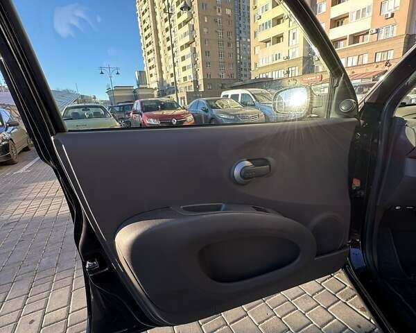 Красный Ниссан Микра, объемом двигателя 1.2 л и пробегом 150 тыс. км за 5500 $, фото 10 на Automoto.ua