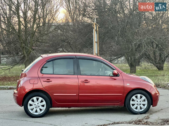 Красный Ниссан Микра, объемом двигателя 1.39 л и пробегом 151 тыс. км за 5555 $, фото 14 на Automoto.ua