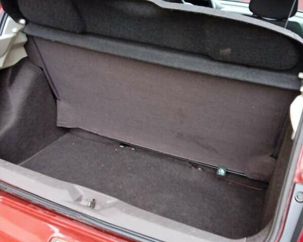 Красный Ниссан Микра, объемом двигателя 1.3 л и пробегом 141 тыс. км за 5200 $, фото 13 на Automoto.ua