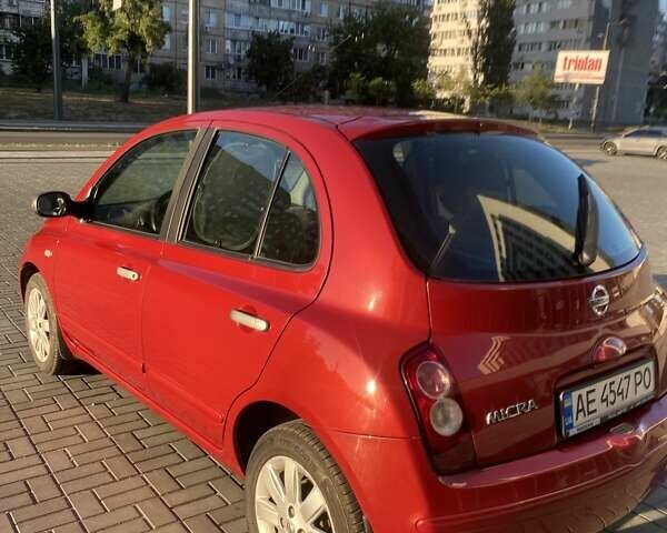Красный Ниссан Микра, объемом двигателя 1.2 л и пробегом 131 тыс. км за 6100 $, фото 2 на Automoto.ua