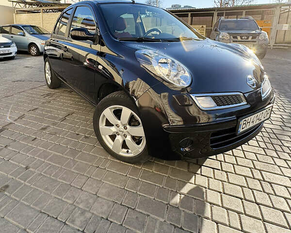 Красный Ниссан Микра, объемом двигателя 1.2 л и пробегом 150 тыс. км за 5500 $, фото 2 на Automoto.ua