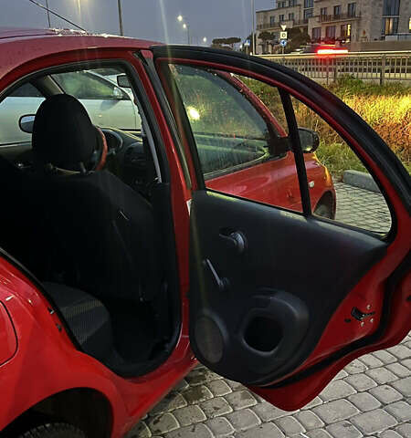 Красный Ниссан Микра, объемом двигателя 1.24 л и пробегом 270 тыс. км за 3200 $, фото 1 на Automoto.ua