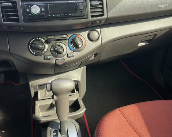 Червоний Ніссан Мікра, об'ємом двигуна 1.24 л та пробігом 140 тис. км за 7200 $, фото 6 на Automoto.ua