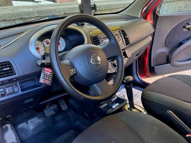 Червоний Ніссан Мікра, об'ємом двигуна 1.2 л та пробігом 230 тис. км за 5499 $, фото 4 на Automoto.ua