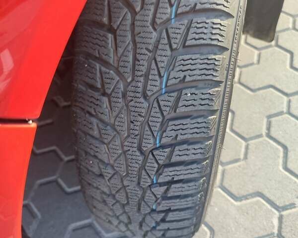 Красный Ниссан Микра, объемом двигателя 1.24 л и пробегом 130 тыс. км за 5000 $, фото 25 на Automoto.ua