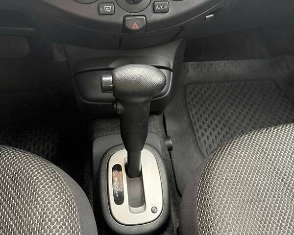 Красный Ниссан Микра, объемом двигателя 1.24 л и пробегом 155 тыс. км за 5900 $, фото 16 на Automoto.ua