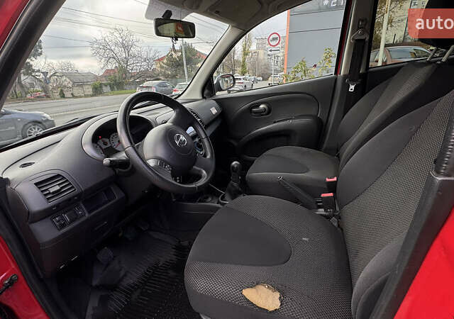 Красный Ниссан Микра, объемом двигателя 1.24 л и пробегом 150 тыс. км за 4200 $, фото 10 на Automoto.ua