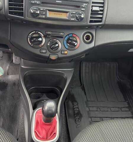 Красный Ниссан Микра, объемом двигателя 1.2 л и пробегом 192 тыс. км за 3900 $, фото 5 на Automoto.ua