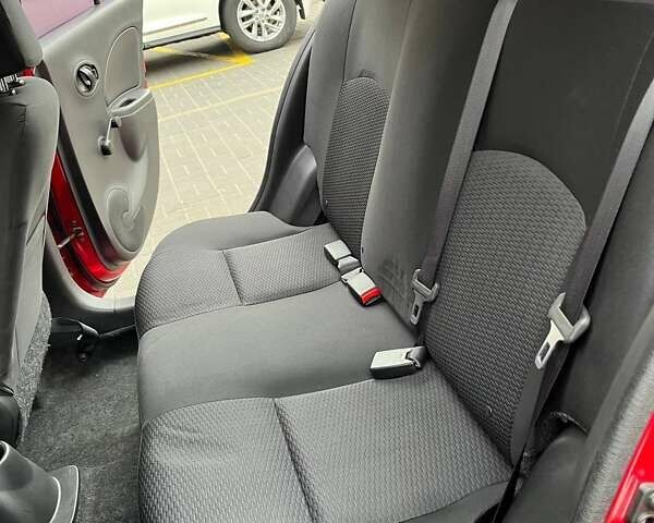 Красный Ниссан Микра, объемом двигателя 1.2 л и пробегом 84 тыс. км за 9500 $, фото 13 на Automoto.ua