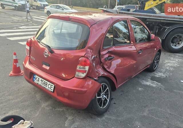 Червоний Ніссан Мікра, об'ємом двигуна 1.2 л та пробігом 118 тис. км за 5000 $, фото 2 на Automoto.ua