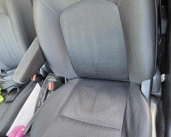 Красный Ниссан Микра, объемом двигателя 1.2 л и пробегом 66 тыс. км за 7800 $, фото 13 на Automoto.ua