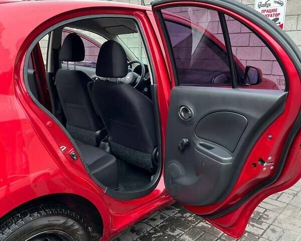 Красный Ниссан Микра, объемом двигателя 1.2 л и пробегом 84 тыс. км за 9500 $, фото 6 на Automoto.ua