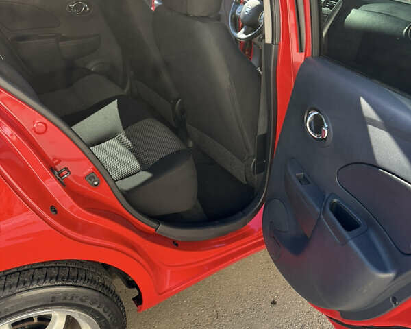 Червоний Ніссан Мікра, об'ємом двигуна 1.6 л та пробігом 50 тис. км за 7999 $, фото 12 на Automoto.ua