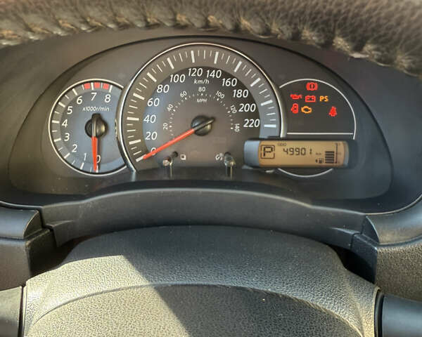 Червоний Ніссан Мікра, об'ємом двигуна 1.6 л та пробігом 50 тис. км за 7999 $, фото 10 на Automoto.ua