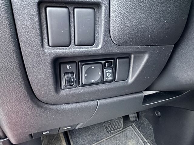 Красный Ниссан Микра, объемом двигателя 1.2 л и пробегом 118 тыс. км за 8900 $, фото 10 на Automoto.ua