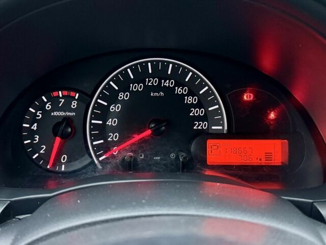 Красный Ниссан Микра, объемом двигателя 1.2 л и пробегом 118 тыс. км за 8900 $, фото 15 на Automoto.ua