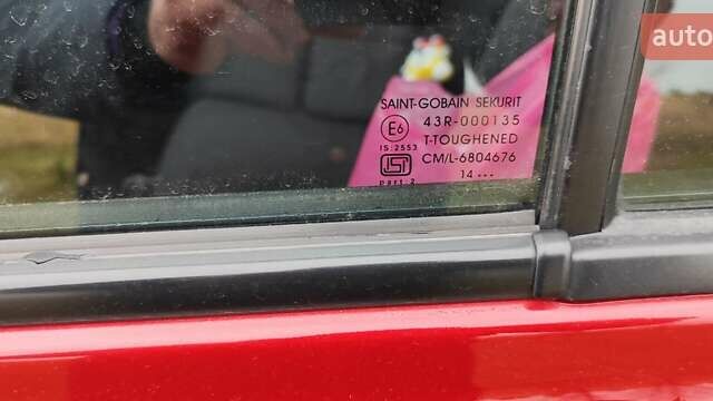 Красный Ниссан Микра, объемом двигателя 1.2 л и пробегом 49 тыс. км за 9400 $, фото 19 на Automoto.ua