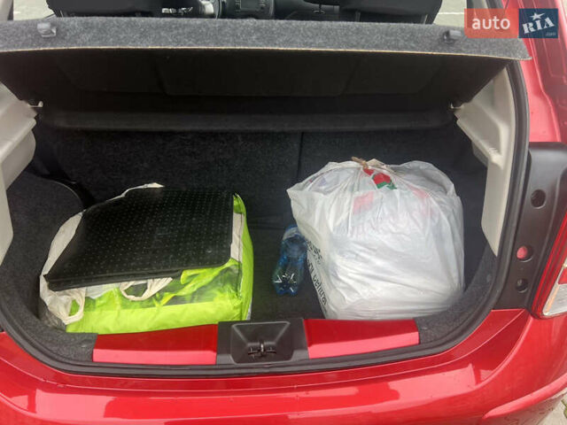 Красный Ниссан Микра, объемом двигателя 1.2 л и пробегом 118 тыс. км за 8950 $, фото 29 на Automoto.ua