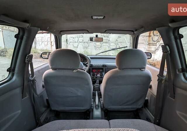 Ниссан Микра, объемом двигателя 1 л и пробегом 242 тыс. км за 1200 $, фото 9 на Automoto.ua