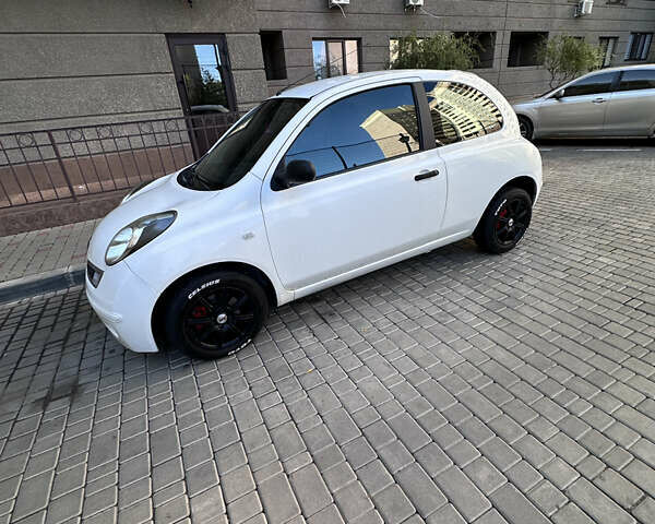 Ніссан Мікра, об'ємом двигуна 1.2 л та пробігом 190 тис. км за 4000 $, фото 3 на Automoto.ua