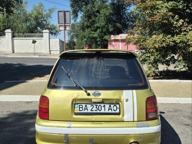 Желтый Ниссан Микра, объемом двигателя 1 л и пробегом 242 тыс. км за 699 $, фото 3 на Automoto.ua