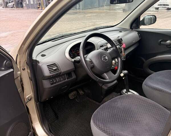 Желтый Ниссан Микра, объемом двигателя 1.39 л и пробегом 138 тыс. км за 4900 $, фото 6 на Automoto.ua