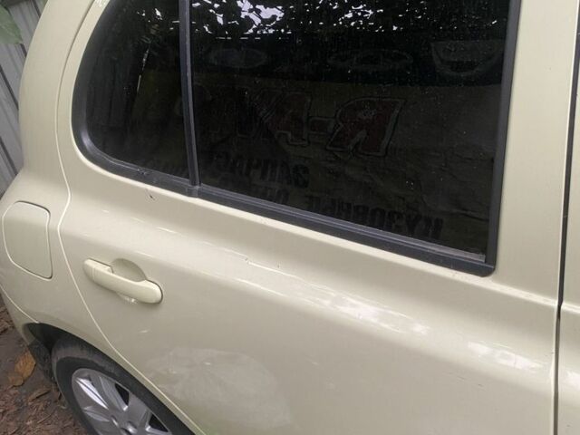 Жовтий Ніссан Мікра, об'ємом двигуна 1.39 л та пробігом 3 тис. км за 3800 $, фото 3 на Automoto.ua