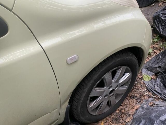 Жовтий Ніссан Мікра, об'ємом двигуна 1.39 л та пробігом 3 тис. км за 3800 $, фото 4 на Automoto.ua