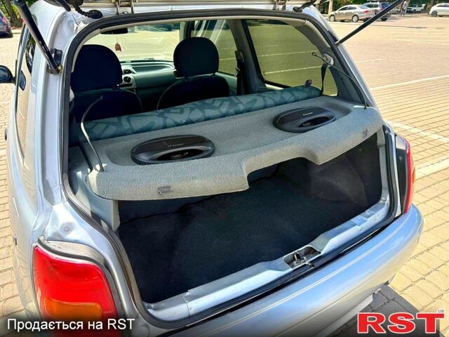 Сірий Ніссан Мікра, об'ємом двигуна 1 л та пробігом 200 тис. км за 2500 $, фото 10 на Automoto.ua