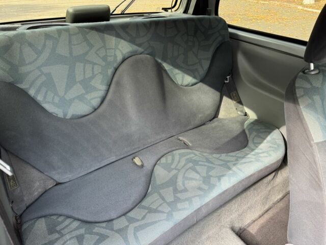 Серый Ниссан Микра, объемом двигателя 1 л и пробегом 229 тыс. км за 3200 $, фото 7 на Automoto.ua