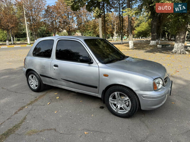 Серый Ниссан Микра, объемом двигателя 1 л и пробегом 229 тыс. км за 3100 $, фото 2 на Automoto.ua