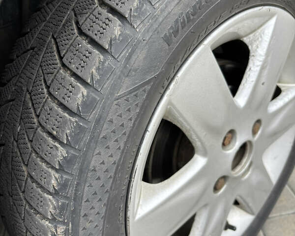 Серый Ниссан Микра, объемом двигателя 1.39 л и пробегом 133 тыс. км за 5400 $, фото 4 на Automoto.ua