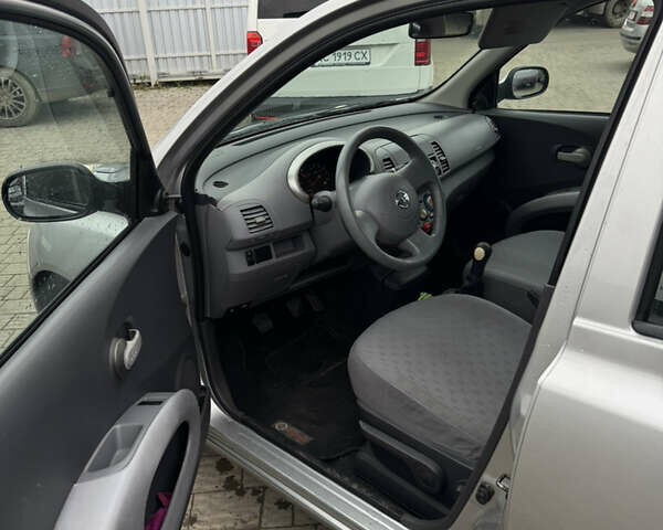 Серый Ниссан Микра, объемом двигателя 1.24 л и пробегом 228 тыс. км за 3400 $, фото 2 на Automoto.ua