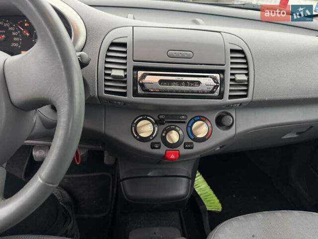 Серый Ниссан Микра, объемом двигателя 1.24 л и пробегом 228 тыс. км за 3400 $, фото 8 на Automoto.ua