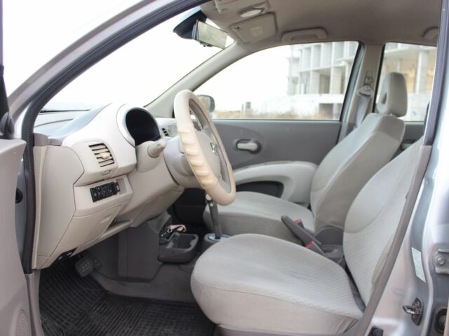 Серый Ниссан Микра, объемом двигателя 1.4 л и пробегом 161 тыс. км за 4000 $, фото 7 на Automoto.ua