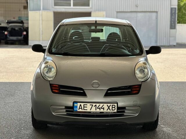 Серый Ниссан Микра, объемом двигателя 1.2 л и пробегом 175 тыс. км за 4599 $, фото 2 на Automoto.ua