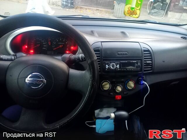 Серый Ниссан Микра, объемом двигателя 1.2 л и пробегом 225 тыс. км за 3500 $, фото 5 на Automoto.ua