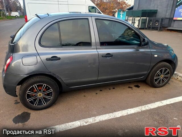 Серый Ниссан Микра, объемом двигателя 1.2 л и пробегом 225 тыс. км за 3500 $, фото 2 на Automoto.ua