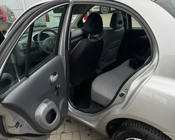 Серый Ниссан Микра, объемом двигателя 1.24 л и пробегом 228 тыс. км за 3400 $, фото 3 на Automoto.ua