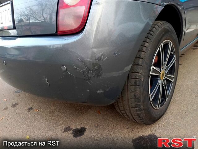 Серый Ниссан Микра, объемом двигателя 1.2 л и пробегом 225 тыс. км за 3500 $, фото 4 на Automoto.ua