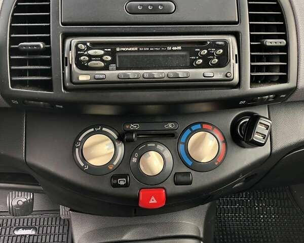 Серый Ниссан Микра, объемом двигателя 1.2 л и пробегом 186 тыс. км за 4100 $, фото 17 на Automoto.ua