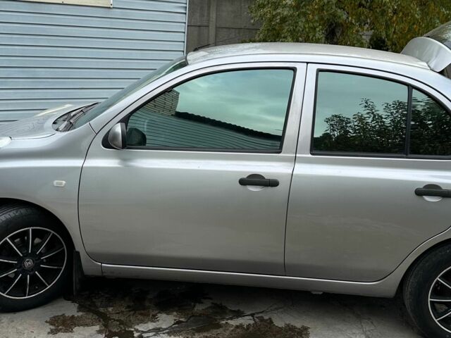 Сірий Ніссан Мікра, об'ємом двигуна 1.2 л та пробігом 220 тис. км за 4895 $, фото 5 на Automoto.ua