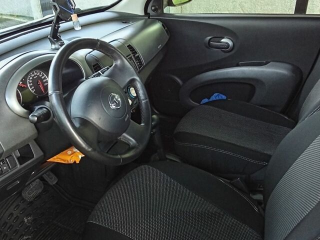 Серый Ниссан Микра, объемом двигателя 1.2 л и пробегом 170 тыс. км за 5300 $, фото 4 на Automoto.ua