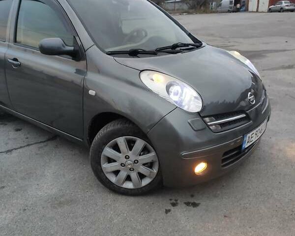 Серый Ниссан Микра, объемом двигателя 1.4 л и пробегом 120 тыс. км за 5800 $, фото 9 на Automoto.ua