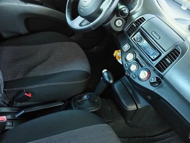 Серый Ниссан Микра, объемом двигателя 1.2 л и пробегом 170 тыс. км за 5300 $, фото 3 на Automoto.ua